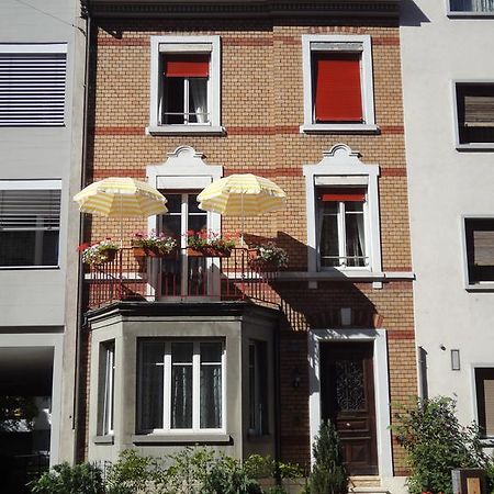 バーゼル 3 キャメレ Bed & Breakfast エクステリア 写真